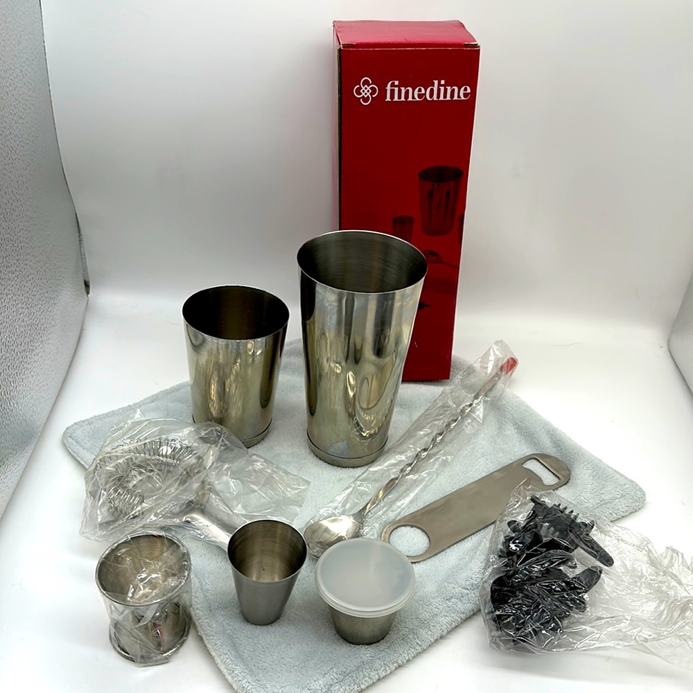 Finedine 14 piece Stainless Steel Bar Set—New